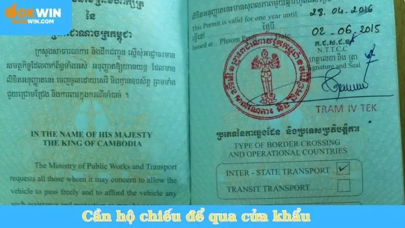 Cần hộ chiếu để qua cửa khẩu